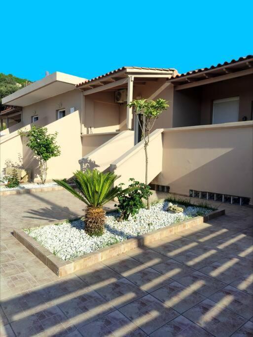 #4 Giorgos & Chara Apartments Nea Kydonia Exterior foto