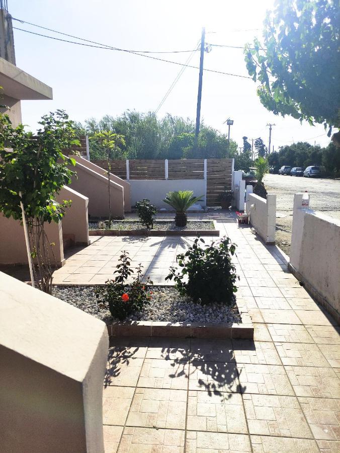 #4 Giorgos & Chara Apartments Nea Kydonia Exterior foto